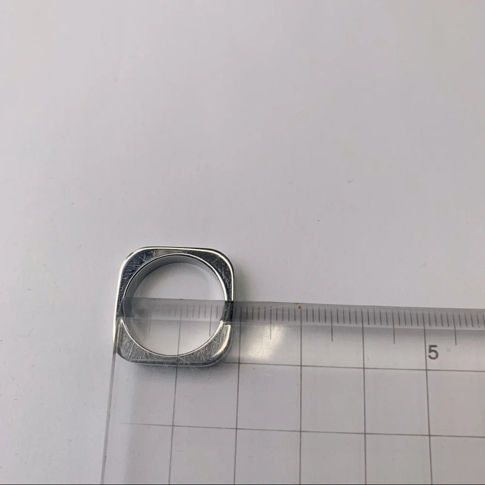 KAMSMAK Circle Meet Square RING - Picture 9 of 10